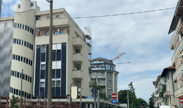 La città si trasforma, Nuove palazzine ed edifici storici si alternano nel centro di Busto Arsizio (Redazione)