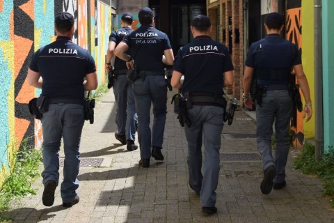 Varese, controlli in centro: espulso un clandestino