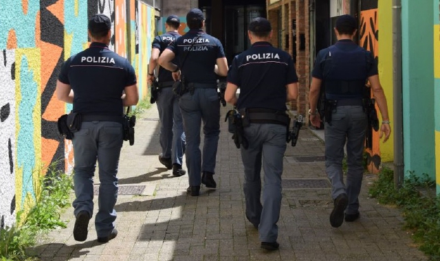 Varese, controlli in centro: espulso un clandestino