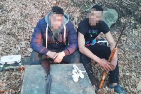 Madre prigioniera del pusher per due giorni
