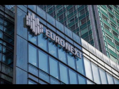 Borsa: Europa positiva in chiusura, Parigi +1,7%, Londra +0,99%
