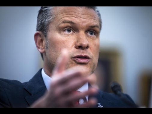 Hegseth assicura, 'pronti all'azione' sull'Iran