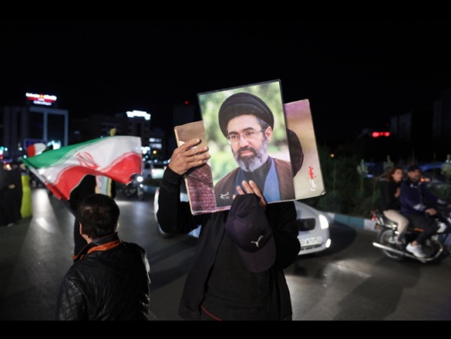 Media, 'l'Iran giustizia due uomini per aver minato la sicurezza del Paese'