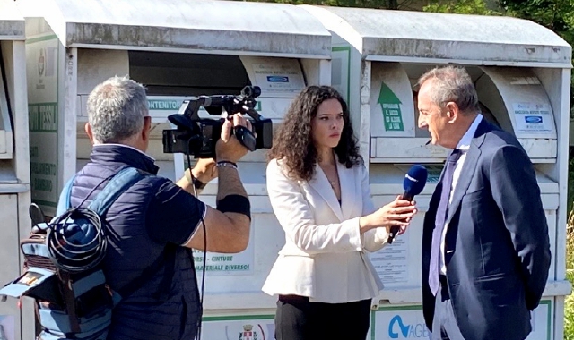 Vestiti usati e maxi-multa: Mattino Cinque a Busto