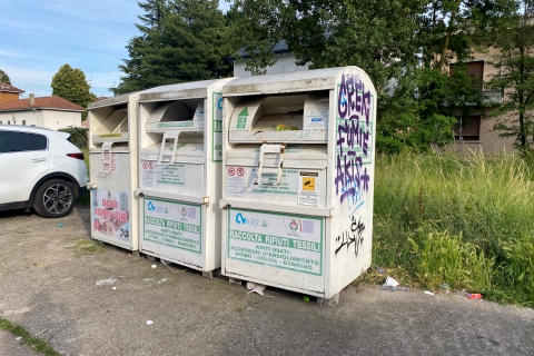Busto Arsizio, abiti usati: ritiro porta a porta