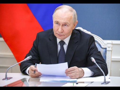 Putin, 6 morti e 15 dispersi in raid ucraino sul dormitorio studentesco