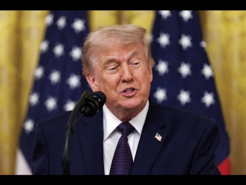Media, 'Trump prepara nuovi attacchi all'Iran'