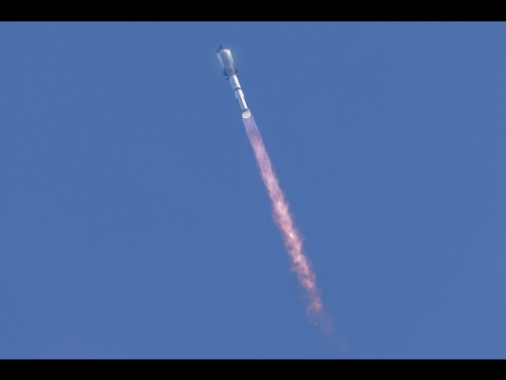 Lanciata la nuova Starship di Musk, primo test in volo