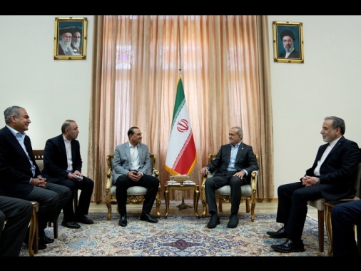 Axios, 'in bozza accordo Usa-Iran tregua 60 giorni, anche in Libano'