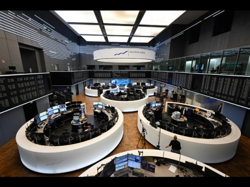 Borsa: Europa in rialzo, Londra e New York chiuse, Milano +1,2%