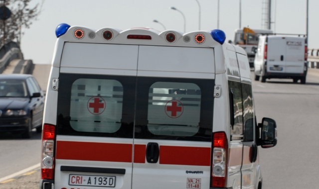 Litigano per una donna: rissa familiare a Busto