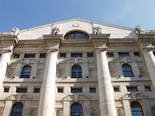 Borsa: Milano apre in lieve calo (-0,08%)