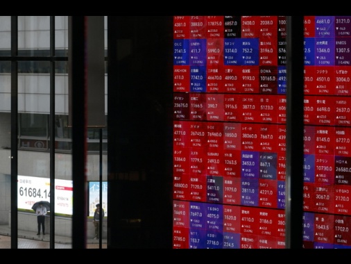 Borsa: Asia in rosso con la ripresa delle ostilità tra Stati Unit e Iran