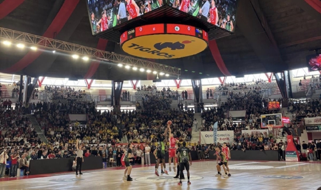 La finale della Varese School Cup ha riempito il palasport di Masnago