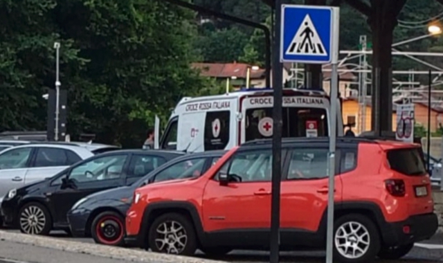 «Zitti o bruciamo la sede degli Alpini»