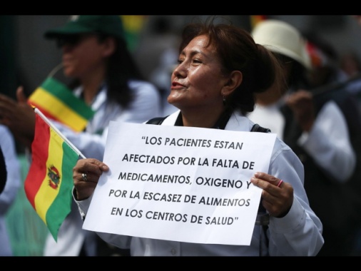 Proteste in Bolivia, naufragano i negoziati tra governo e opposizione