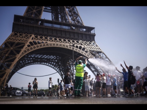 Fine dell'afa a Parigi, nella capitale 11 gradi in meno in 24 ore