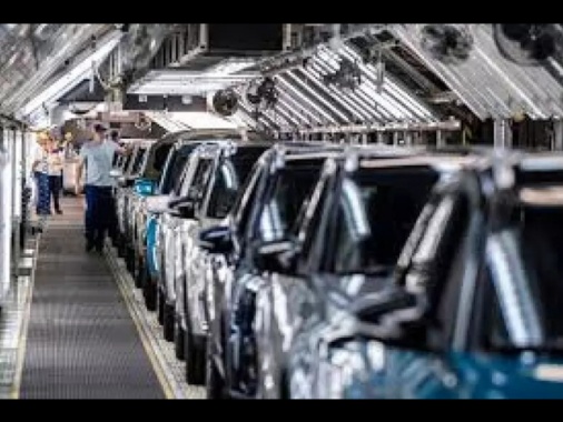 Mercato auto +7,6% a maggio in Italia, +9,4% nei cinque mesi