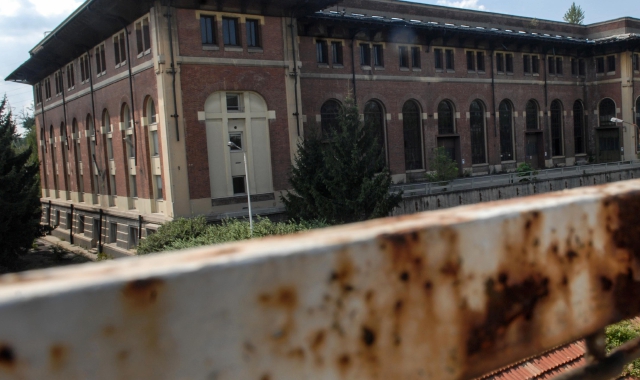 La centrale elettrica di Castellanza fu inaugurata nel 1900 e chiusa nel 1910 per mancanza di acqua, poi fu trasformata in polo di distribuzione (Archivio)