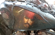 Una Harley pirata per Johnny Depp: «Consegna a Varese»