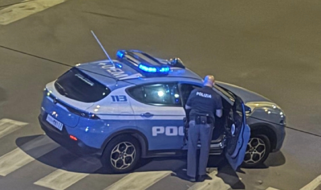 Botte in strada per i soldi