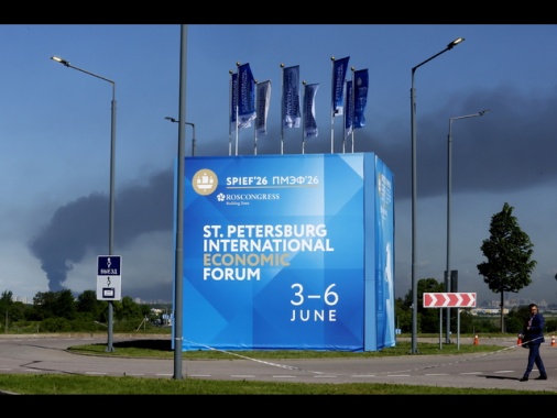 Kiev, 'colpite navi nel porto di Kronstadt vicino San Pietroburgo'