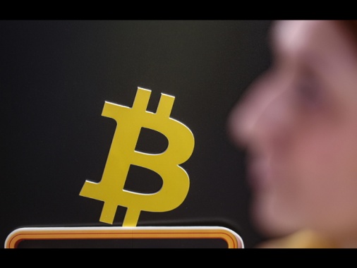 Bitcoin sotto i 60.000 dollari per la prima volta da ottobre 2024