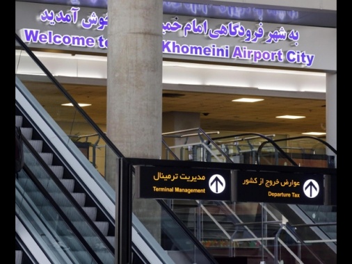 Media, 'voli sospesi all'aeroporto internazionale di Teheran'