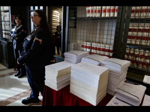 Salta la parte sui contratti minori equivalenti dal dl lavoro