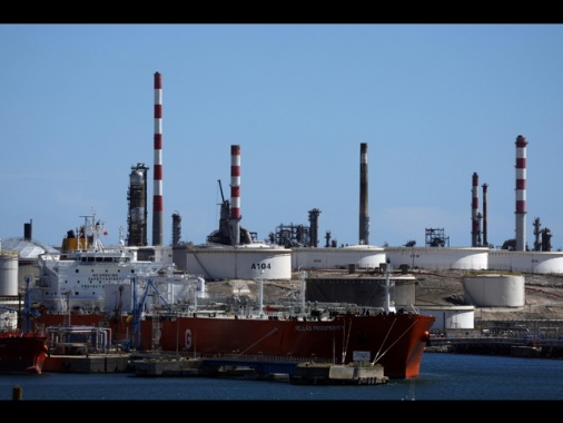 Unem: 'La bolletta dell'energia 2026 sale a 57-58 miliardi se rientra la crisi in Iran'