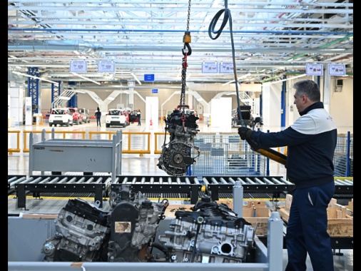 La produzione industriale cresce ad aprile dello 0,5% sul mese, +1,3% su anno