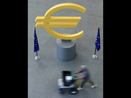 ++ La Bce alza i tassi di un quarto di punto al 2,25% ++