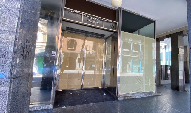 Il negozio che ha ospitato “Motivi”, in via  Crespi. Attualmente è in fase di ristrutturazione ma aprirà presto i battenti per essere trasformato in una sala giochi