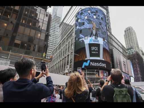 ++ SpaceX vola all'esordio al Nasdaq, +11% a 150 dollari ++