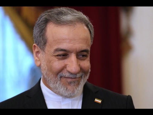 Araghchi, una volta finalizzata la bozza sarà firmata da remoto