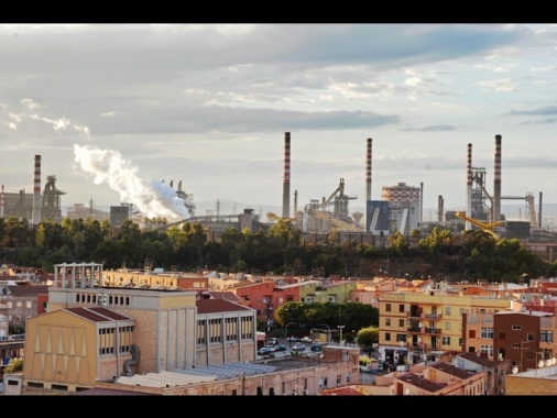 Domani incontro al Mimit sull'Ex Ilva. Afo 1 ancora sotto sequestro