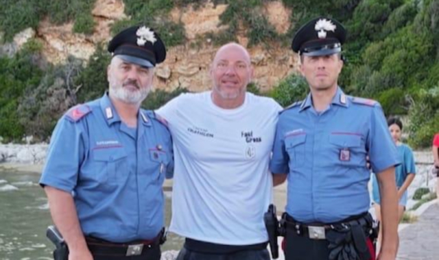 Sulla terraferma i colleghi della Stazione Carabinieri di San Felice Circeo si sono congratulati con Fabio Latanza