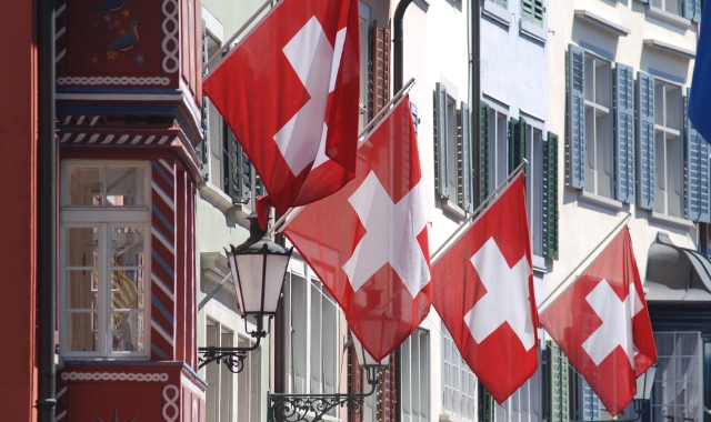 La Svizzera non si ferma a 10 milioni
