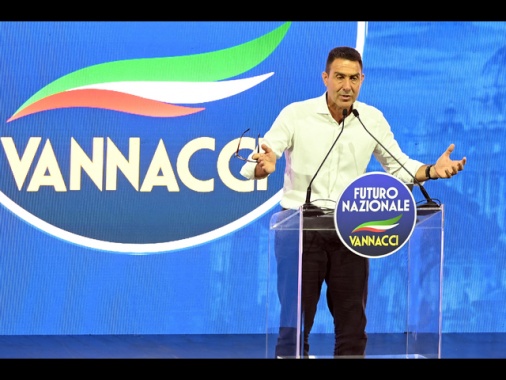 Vannacci, compiere un reato contro un omosessuale è più grave? Non può essere