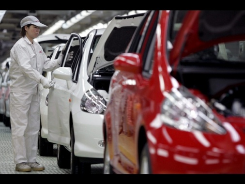 Produzione industriale cinese a +4,5% a maggio, crescita oltre le attese