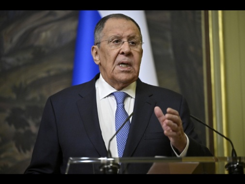 Lavrov, 'quella di Zelensky è diplomazia da megafono'