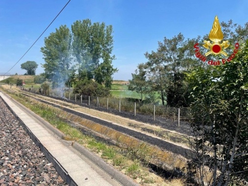 Danneggiata la linea Av Napoli-Roma, ritardi fino a 90 minuti