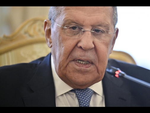 Lavrov, 'continueremo i massicci attacchi di risposta contro l'Ucraina'