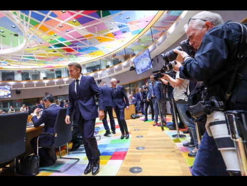 Macron, 'non sostengo hub per i rimpatri, non rappresentano la nostra Europa'
