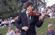 Benvenuta estate. Alba di violino alla Rocca