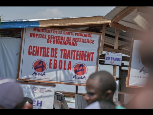 'Mille casi Ebola nel mondo, a rischio 3 milioni di bimbi in Congo'