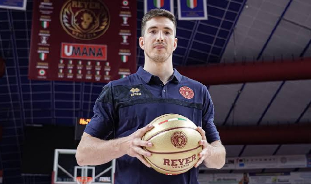 Stefan Nikolic